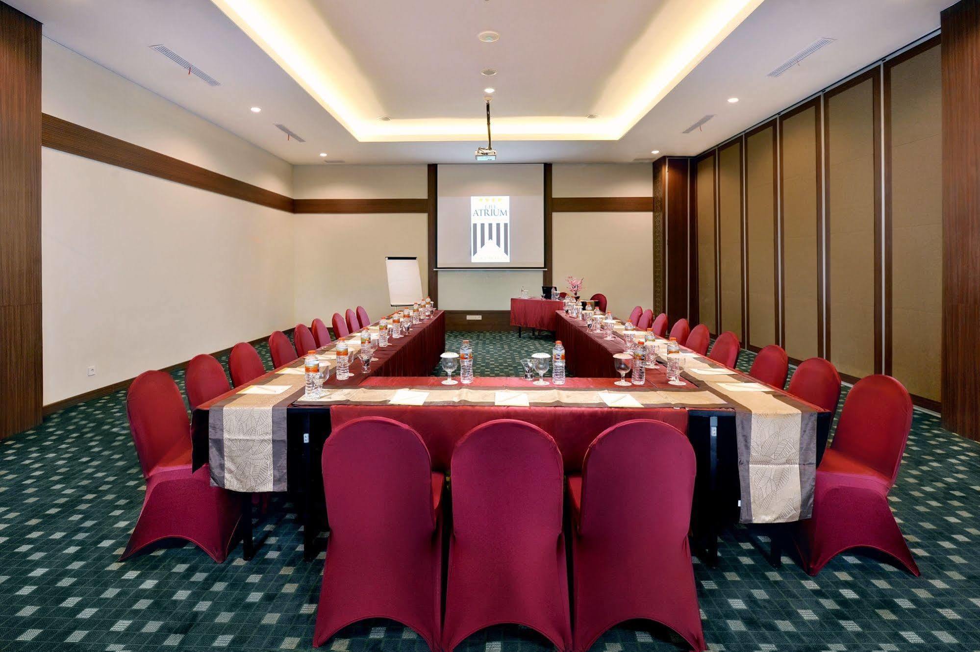 The Atrium Hotel & Resort Yogyakarta Melati Exterior photo