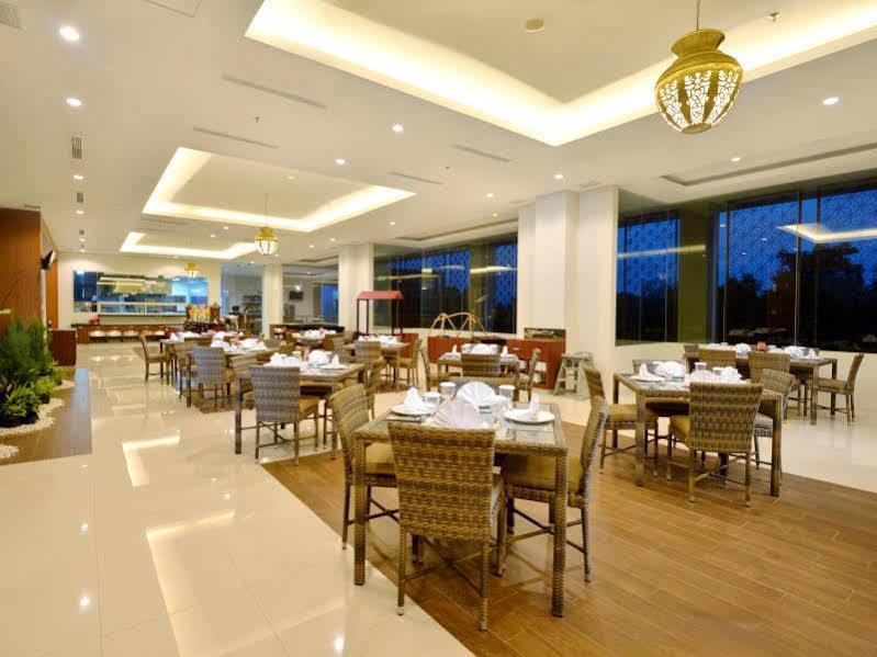 The Atrium Hotel & Resort Yogyakarta Melati Exterior photo
